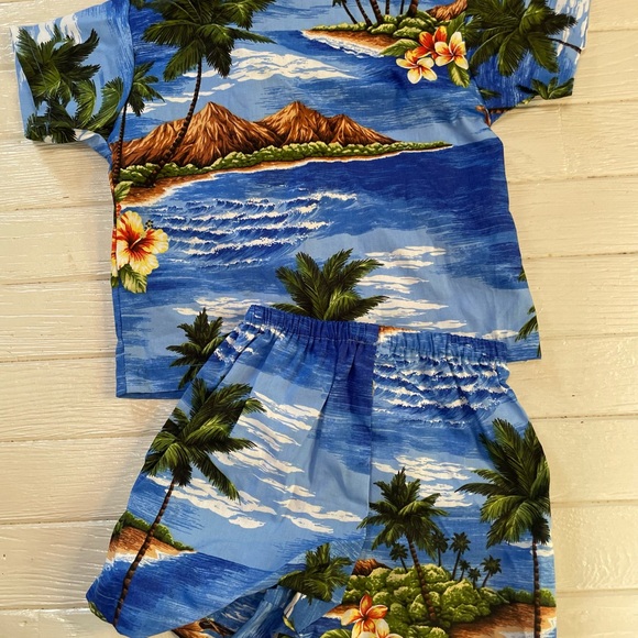 Baby Hawaiian Outfit Set Size 18 Months - Picture 3 of 7